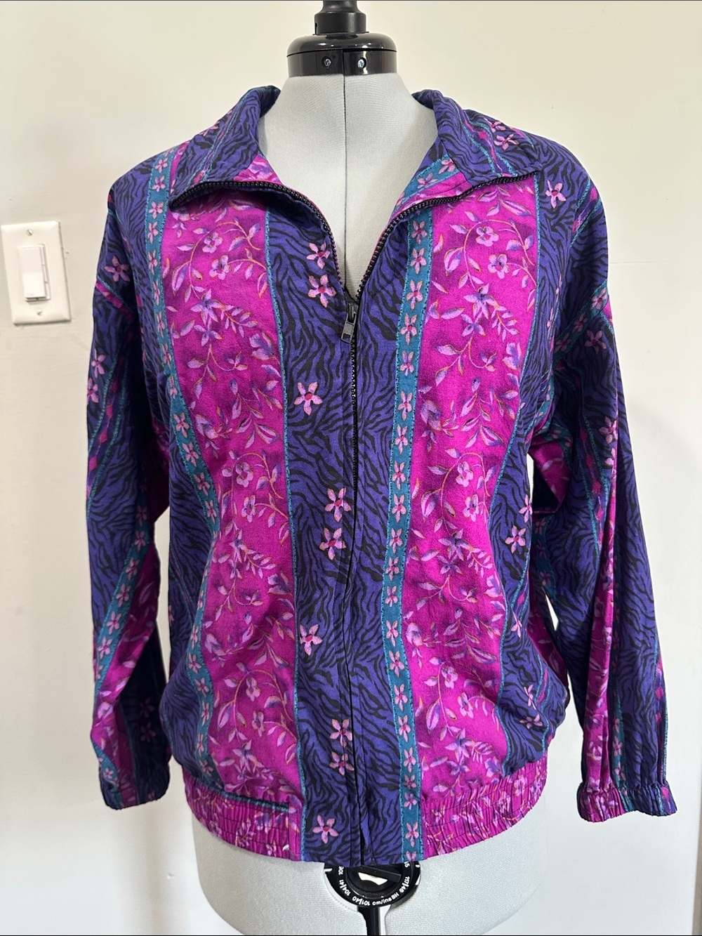 erin london Purple Floral Zip Bomber Jacket 100% silk Large colorful